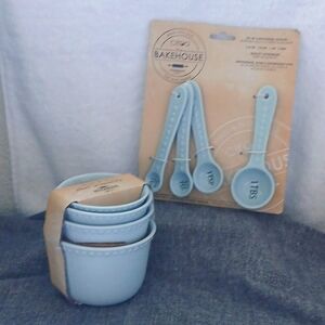 Blue hobnail measuring set